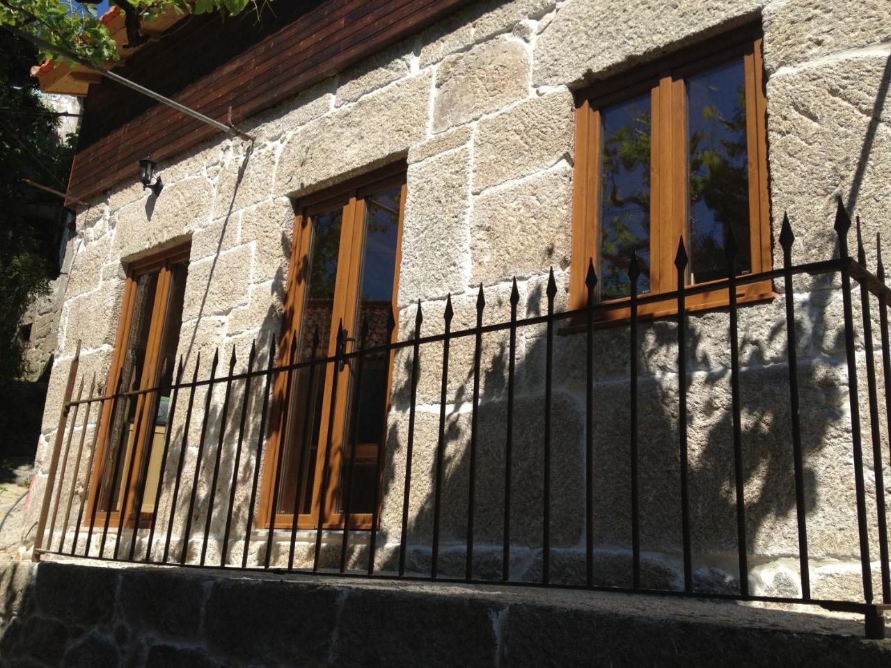 Quinta Casal De Vila Pouca Cinfaes Exterior photo